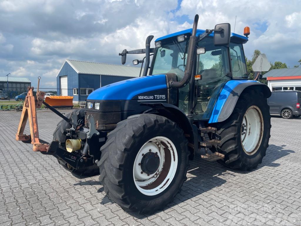 New Holland TS 115 Traktorid