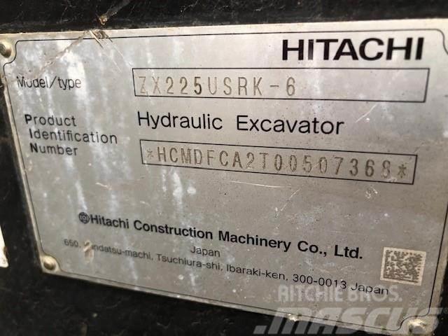 Hitachi ZX225USRK-6 Roomikekskavaatorid