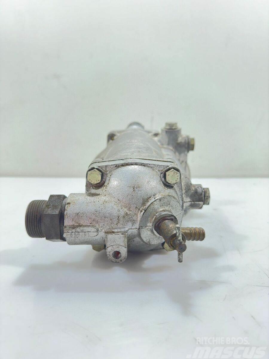 DAF /Tipo: V90 R.3.44-1 / Radiador de Óleo Daf 95 1775 Engines