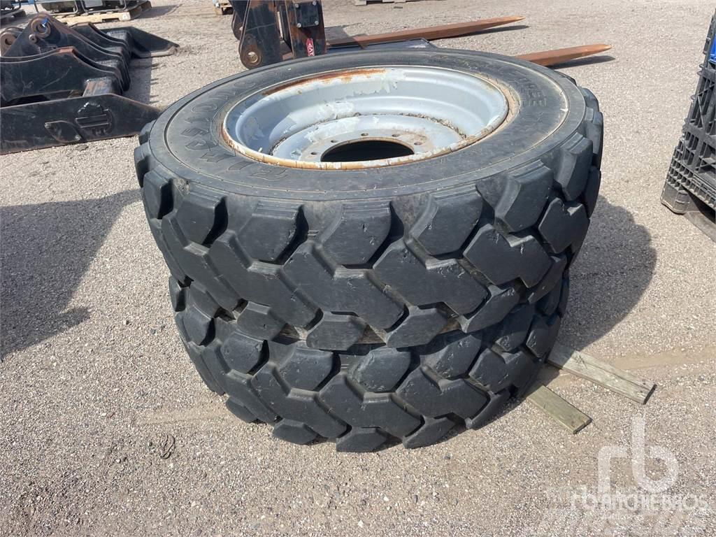  Quantity of (2) 400/75-28 Tyres, wheels and rims