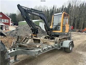 Volvo EC35 with rotor, tools and trailer