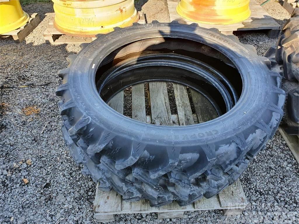 Kleber 230/95R32 x2 Tyres, wheels and rims
