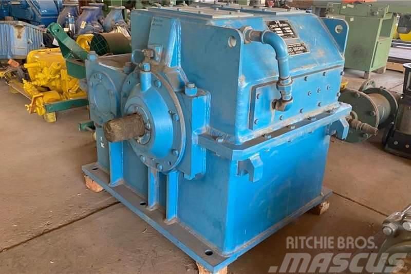 David Brown Reduction Gearbox Ratio 35 to 1 Other trucks