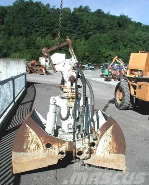 Peiner Baggergreifer Wheeled excavators
