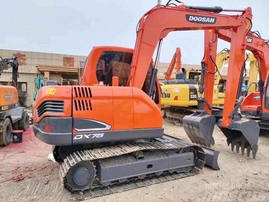 Doosan DX75 Crawler excavators