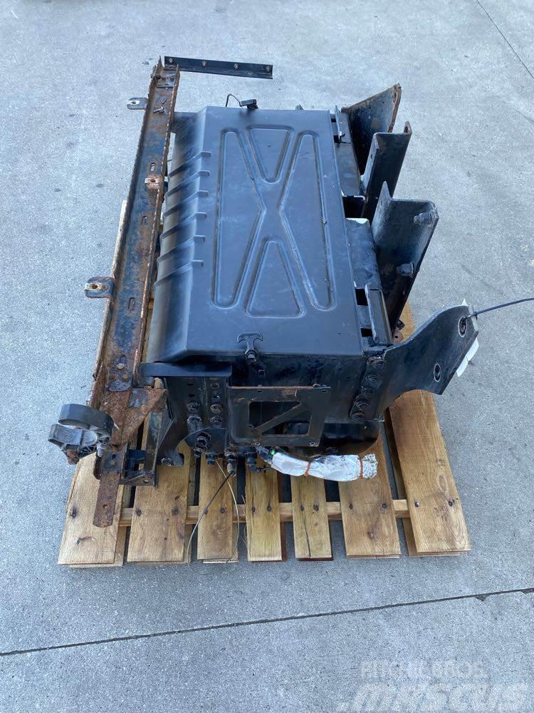 Kenworth T700 Other components