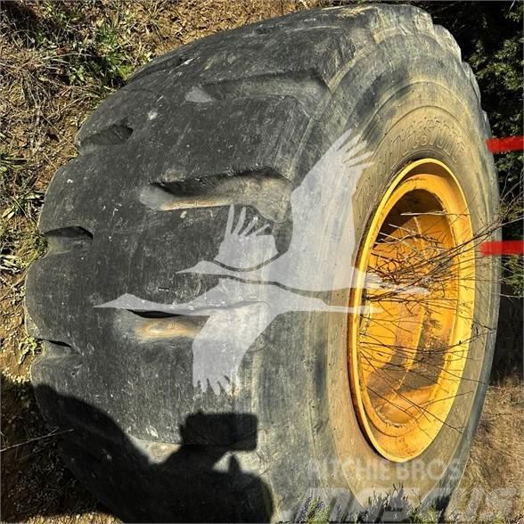 Bridgestone 35/65R33 Tyres, wheels and rims