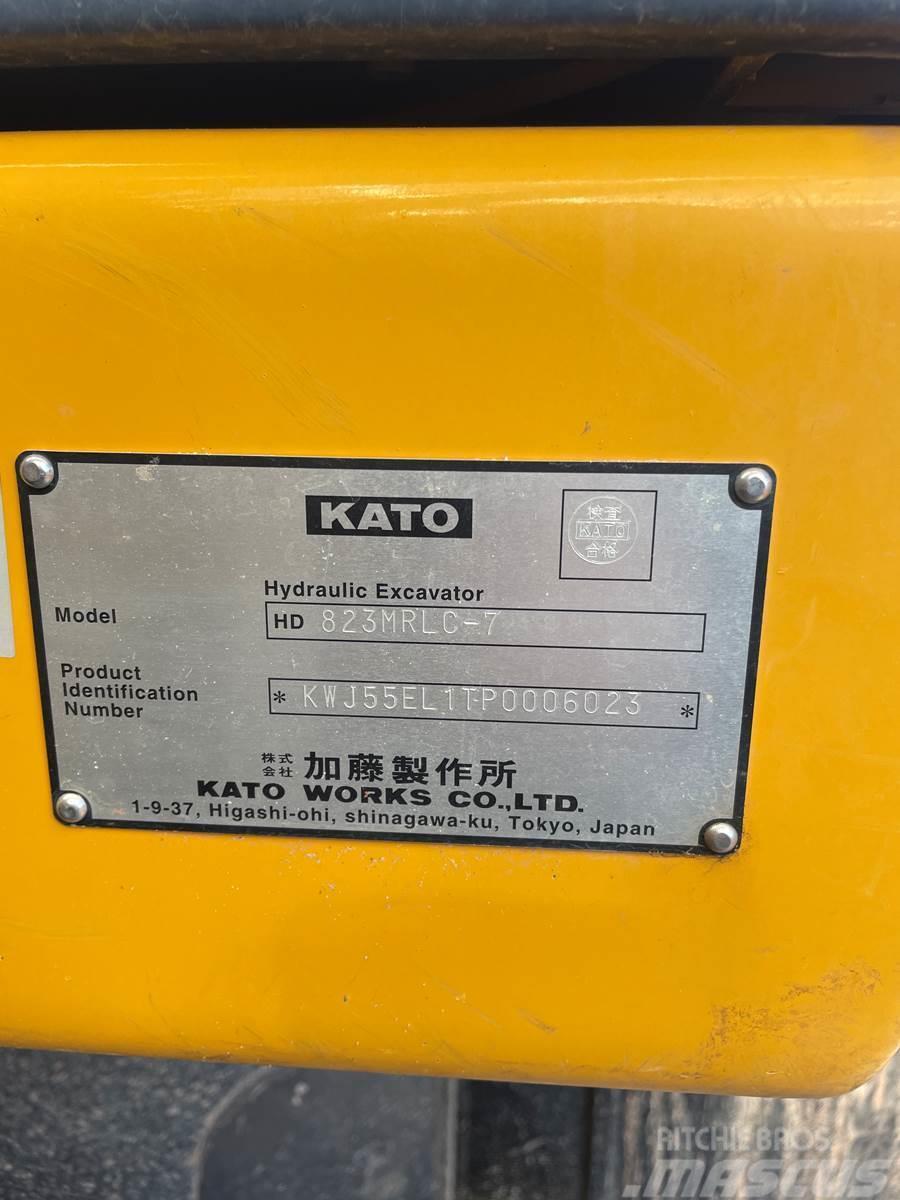 Kato HD823MRLC-7 Crawler excavators