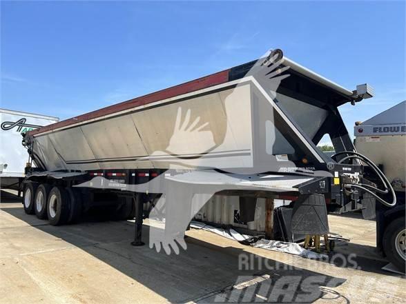 Red River  Box body trailers