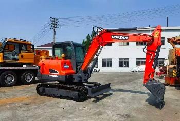 Doosan DH 55