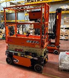 JLG ES 1530 L