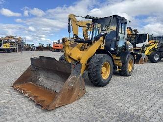 CAT 908M