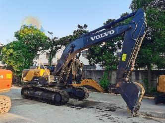 Volvo EC 220