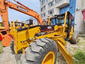 CAT 120 H