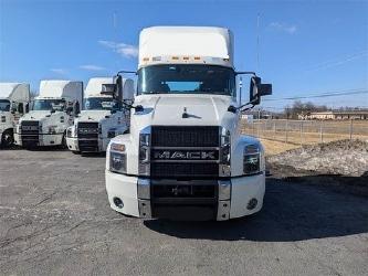 Mack AN64T