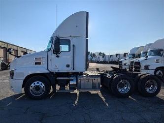 Mack AN64T