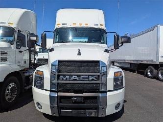 Mack AN64T
