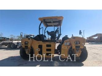 CAT CB7