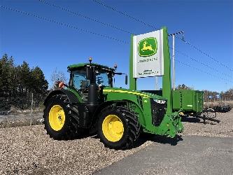John Deere 8370R