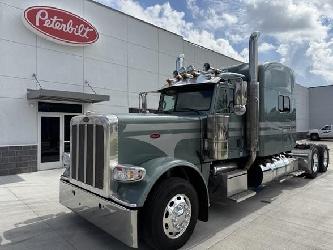 Peterbilt 389
