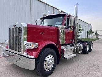 Peterbilt 589