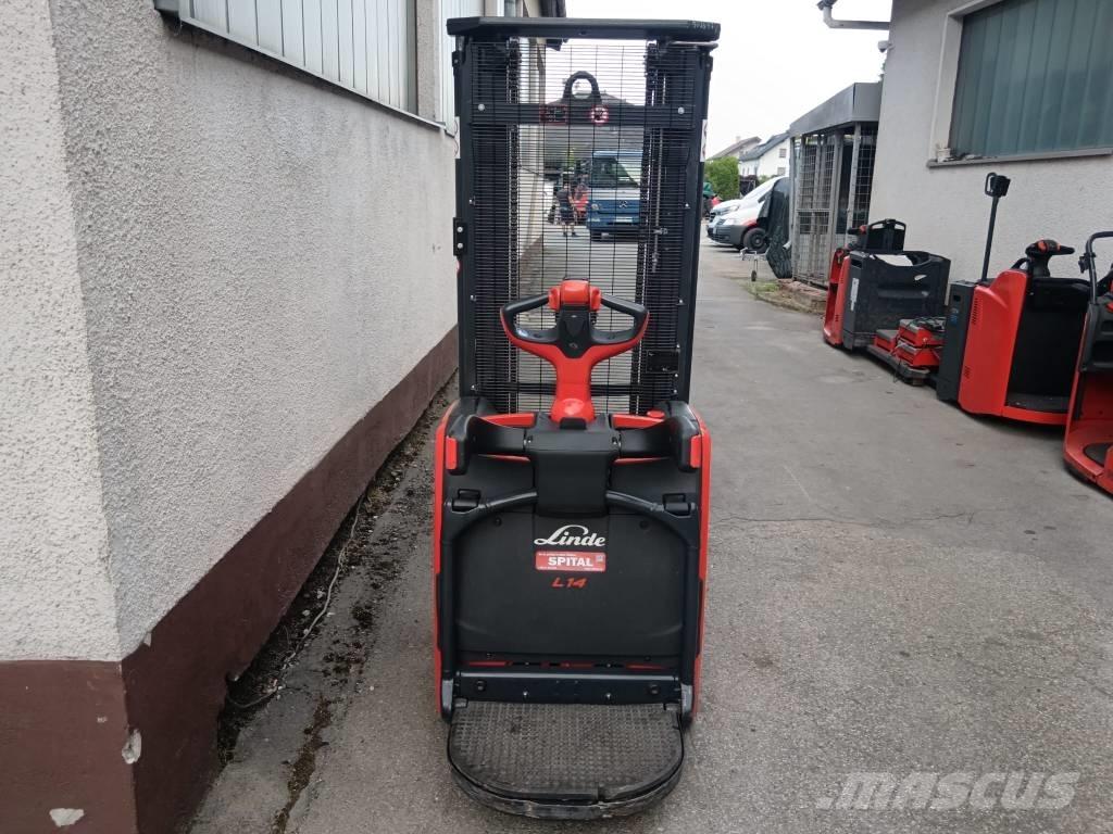 Linde L14AP Järelkäidavad virnastajad