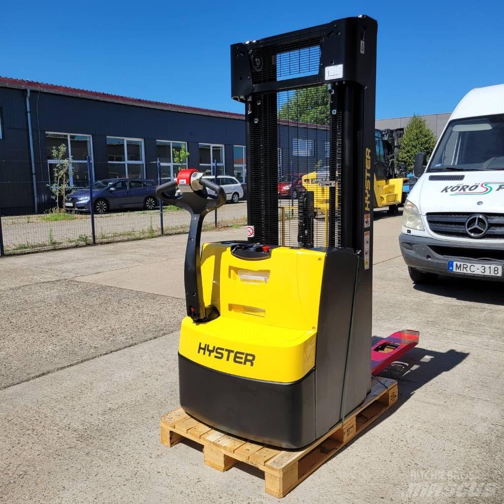 Hyster S 1.6 Järelkäidavad virnastajad
