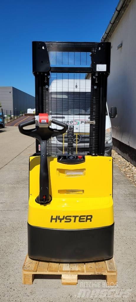 Hyster S 1.6 Järelkäidavad virnastajad