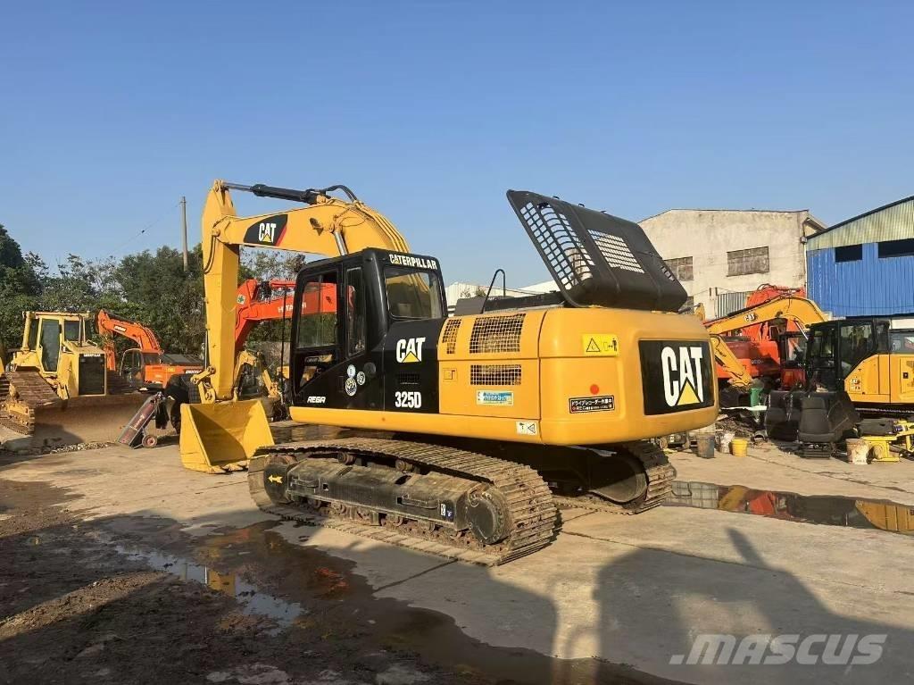 CAT 325 D Roomikekskavaatorid