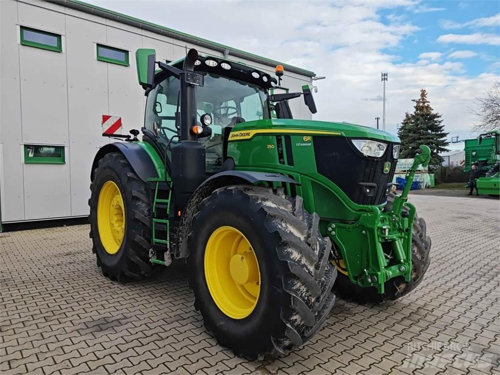 John Deere 6R 250 Traktorid