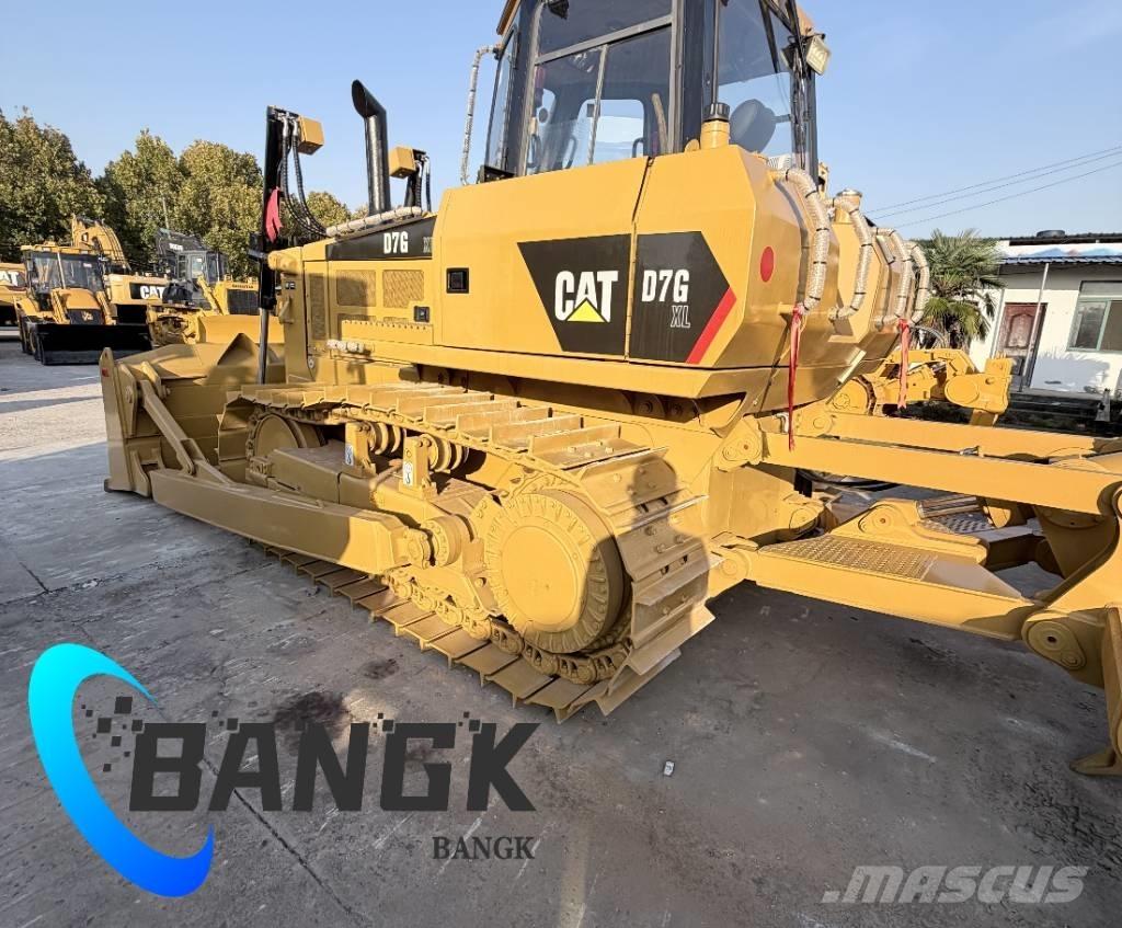 CAT D 7 G Buldooserid