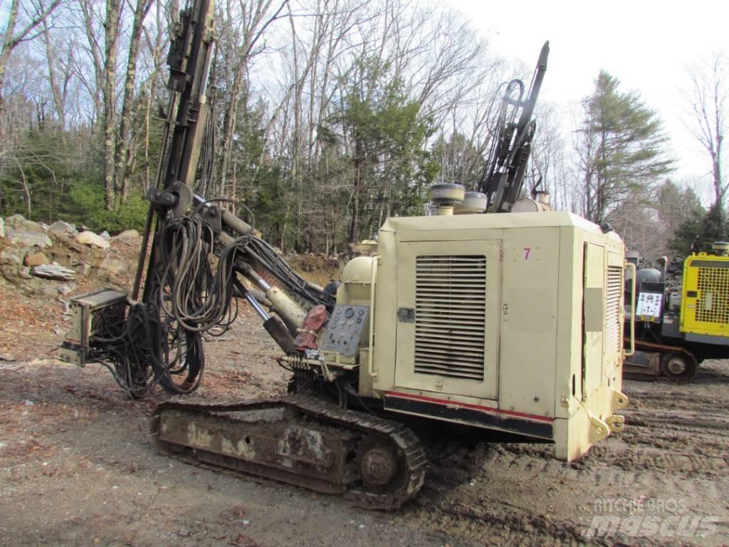 Atlas Copco ECM 590 Vertikaalsed puurmasinad