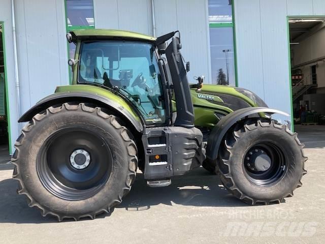 Valtra T 235 Versu Traktorid