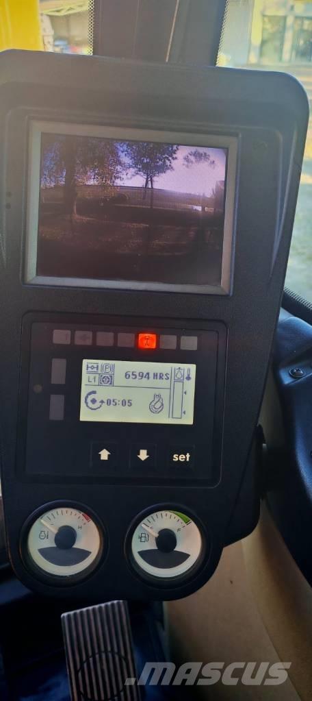 CASE WX 148 Ratasekskavaatorid