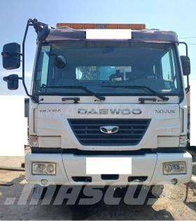  DONGYANG 1926 Roomikkraanad