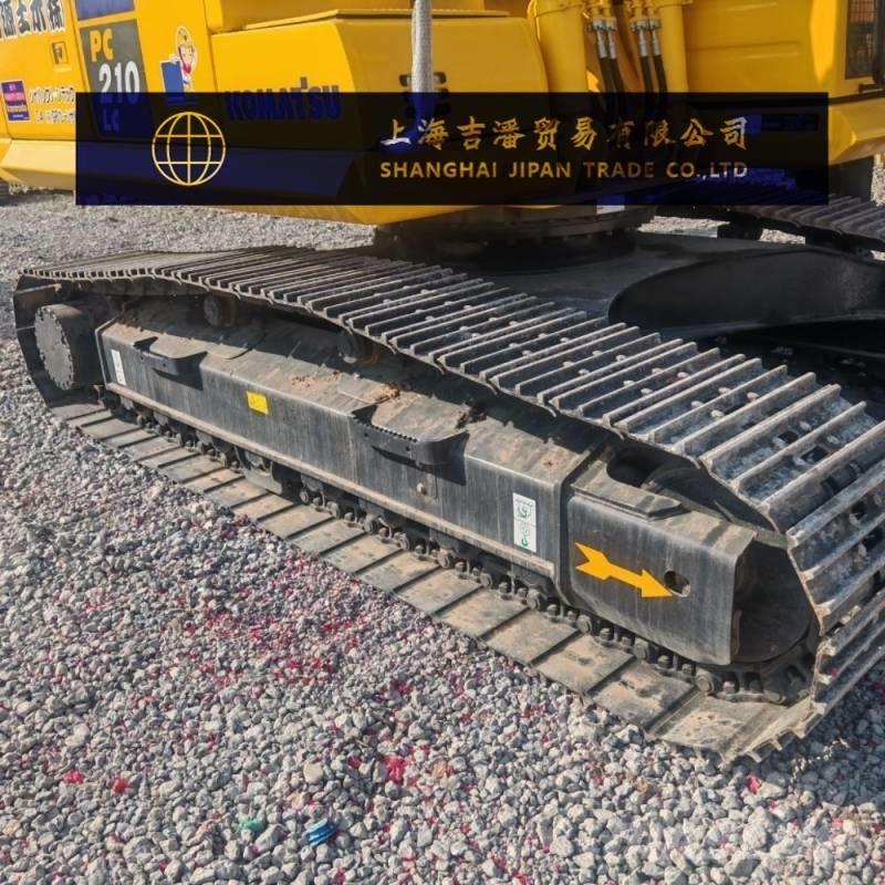Komatsu PC 220 Roomikekskavaatorid