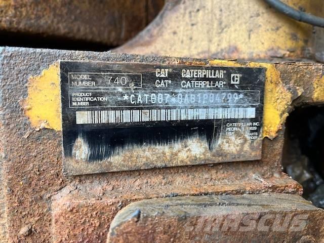 CAT 740 Liigendraamiga pinnaseveokid