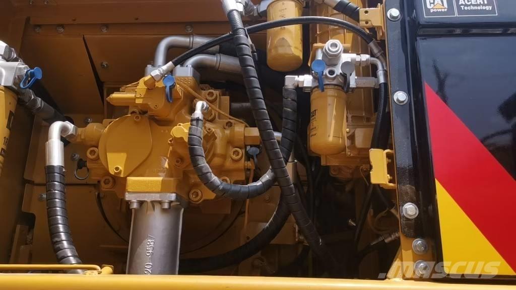 CAT 340 D L Roomikekskavaatorid