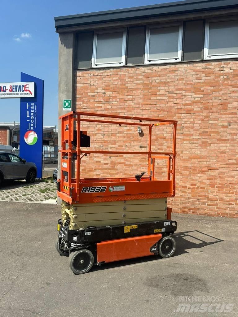 JLG 1932 R Käärtõstukid