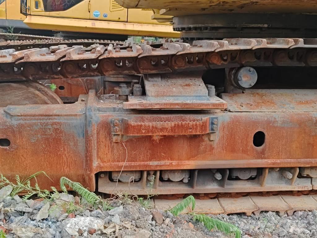 Komatsu PC 400-8 Roomikekskavaatorid