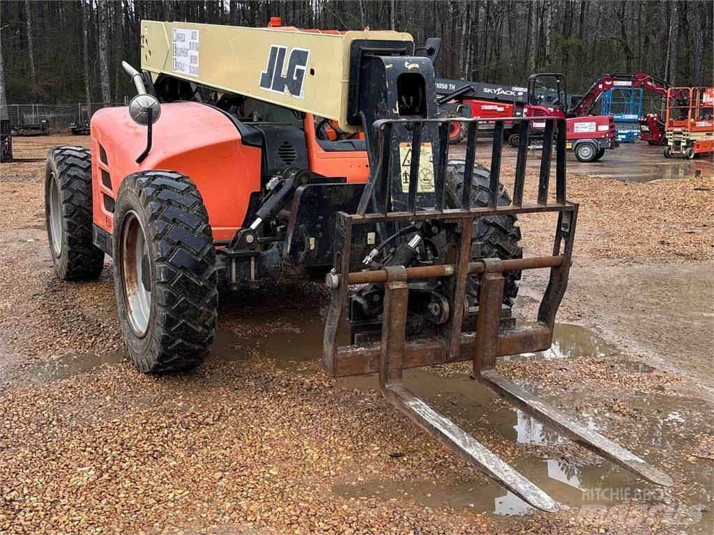 JLG G6-42A Teleskooplaadurid