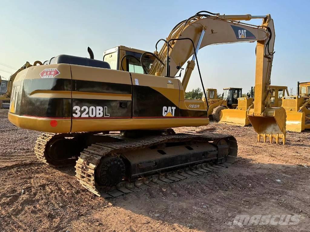 CAT 320 B L Roomikekskavaatorid