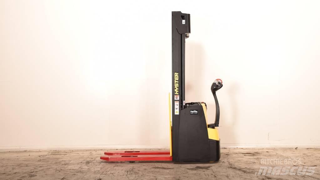 Hyster S 1.2 Järelkäidavad virnastajad