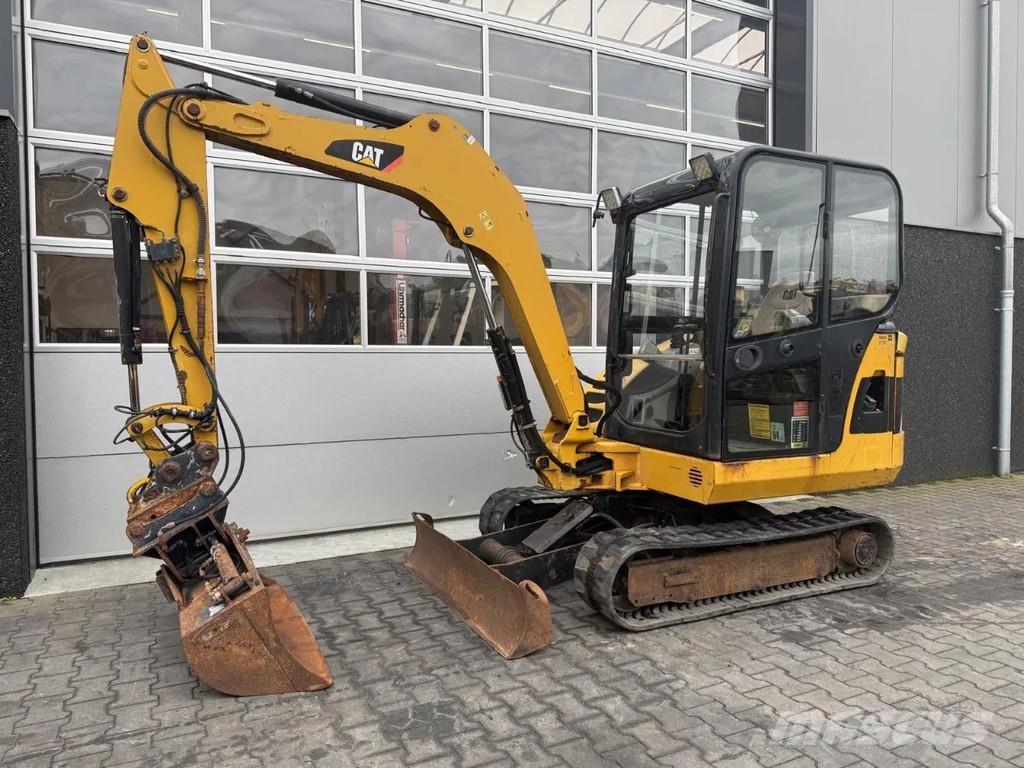 CAT 302.5C Miniekskavaatorid < 7 t