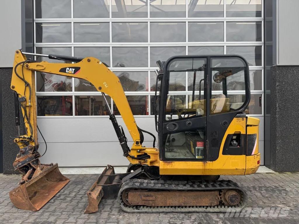 CAT 302.5C Miniekskavaatorid < 7 t