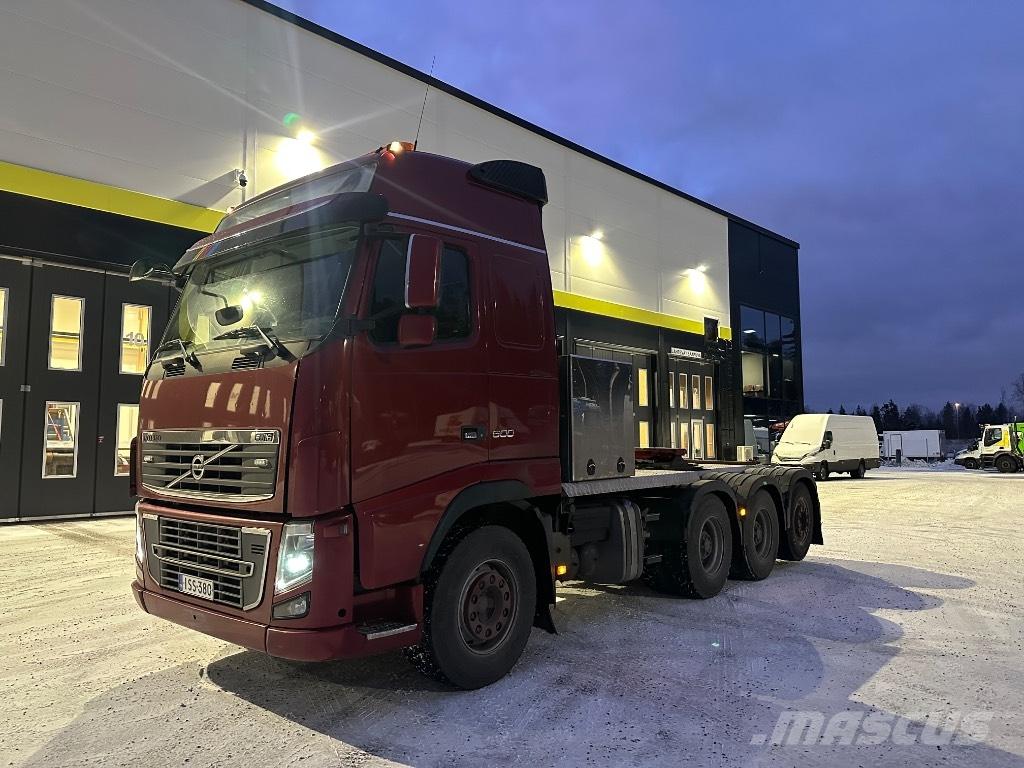 Volvo FH16 600 8x4*4 Sadulveokid