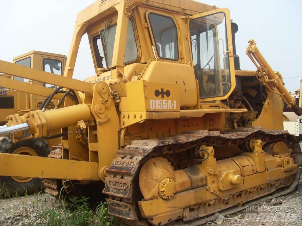 Komatsu d155a-1 Buldooserid