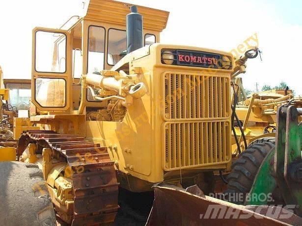 Komatsu d155a-1 Buldooserid