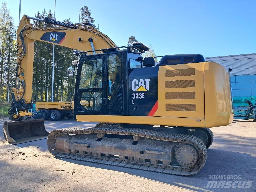 CAT 323 EL Roomikekskavaatorid