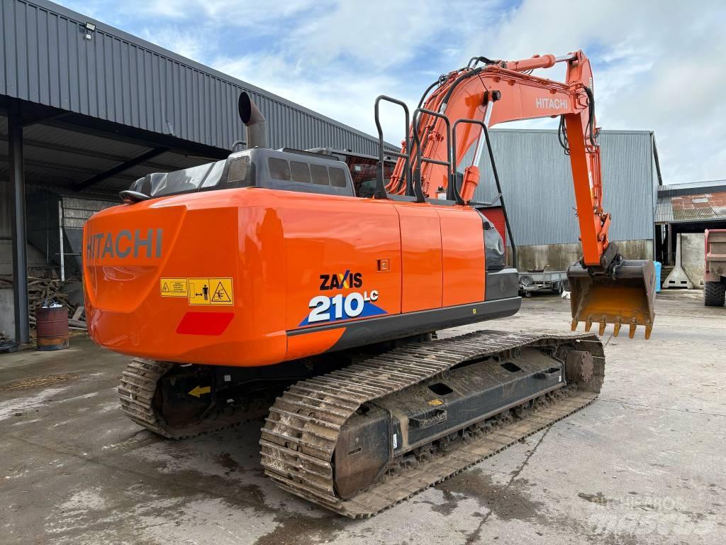 Hitachi 210LC Roomikekskavaatorid